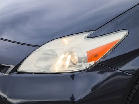 Used 2015 Toyota Prius Four image 7