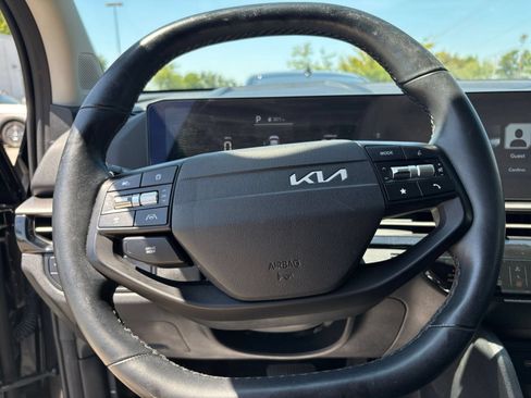 Used 2026 Kia Sportage LX FWD image 24