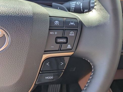 Used 2026 Toyota Crown Signia image 24