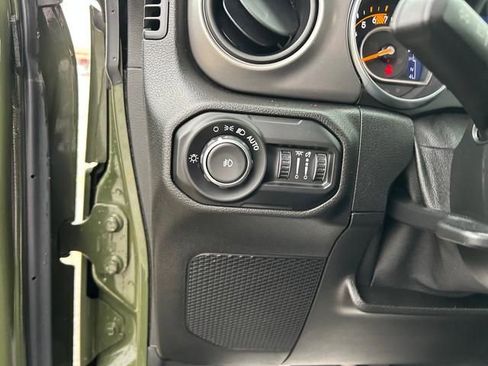 Used 2021 Jeep Wrangler Unlimited Sport AWD/4WD image 24