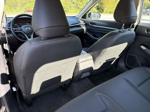 Certified 2025 Nissan Altima 2.5 SR w/ SR Premium Package FWD image 19