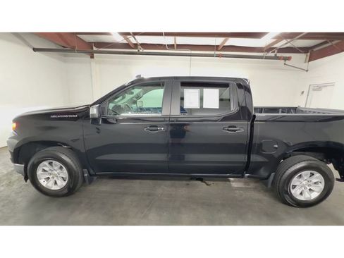 Used 2025 Chevrolet Silverado 1500 LT RWD image 5