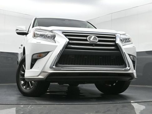 Used 2019 Lexus GX 460 Luxury AWD/4WD image 29
