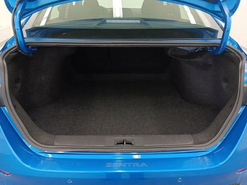 Used 2023 Nissan Sentra SR w/ Electronics Package image 24