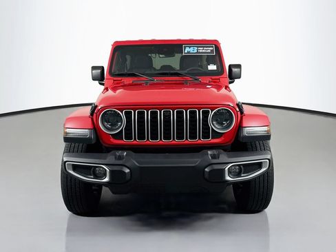 Used 2024 Jeep Wrangler Unlimited Sahara w/ Technology Group AWD/4WD image 2