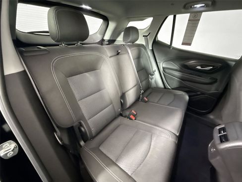 Used 2024 GMC Terrain SLE image 35