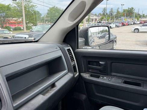 Used 2017 RAM 1500 Express AWD/4WD image 20