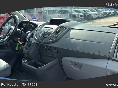 Used 2019 Ford Transit 250 130 Low Roof image 33