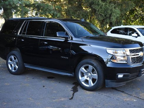 Used 2016 Chevrolet Tahoe LT w/ Luxury Package image 4