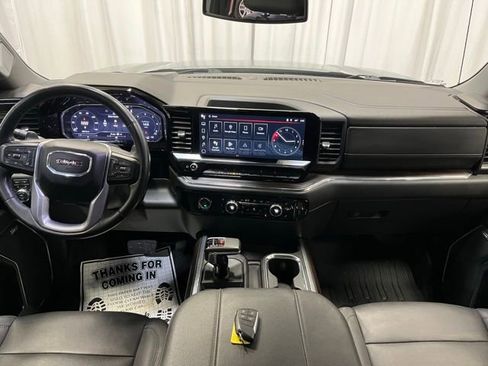 Used 2023 GMC Sierra 1500 SLT w/ SLT Premium Package image 5