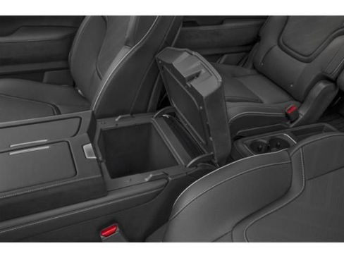 Used 2026 INFINITI QX80 Luxe RWD image 13