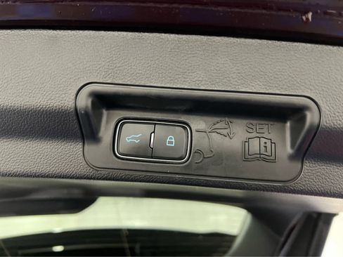 Used 2023 Ford Explorer XLT w/ Equipment Group 202A image 14