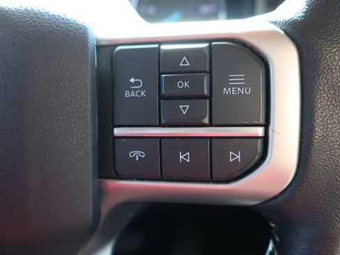 Used 2023 Ford Expedition XLT image 17