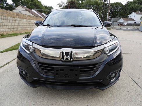 Used 2022 Honda HR-V EX image 3