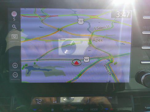 Used 2021 Toyota Sienna XSE image 25