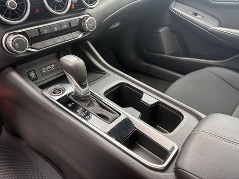 Used 2025 Nissan Sentra SV FWD image 39