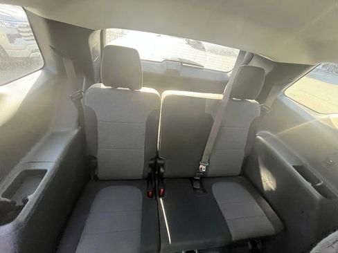 Used 2019 Chevrolet Traverse LT FWD image 14