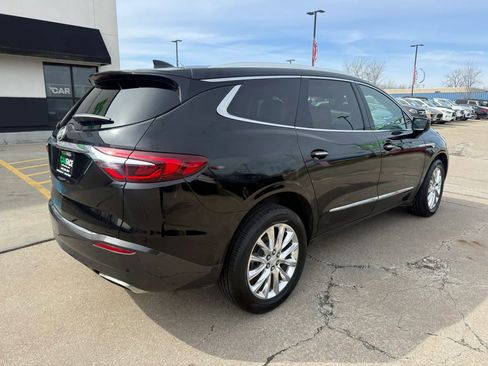 Used 2020 Buick Enclave Premium w/ Sun and Sites Package image 15