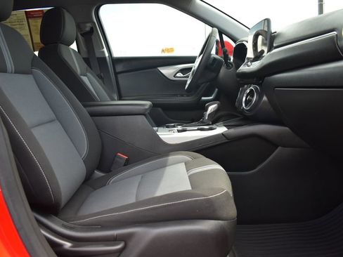 Used 2023 Chevrolet Blazer LT FWD image 5