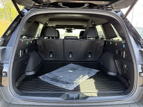 New 2026 Subaru Outback Touring XT image 9