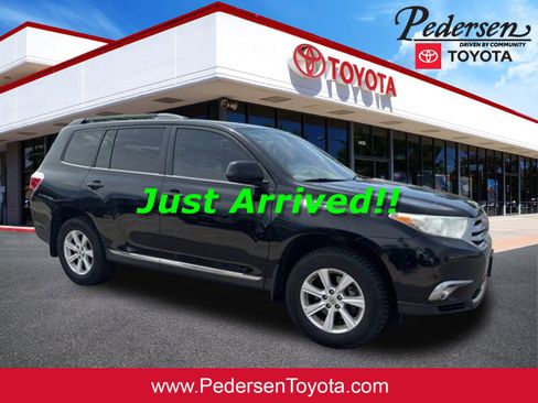 Used 2011 Toyota Highlander SE w/ Tow Pkg AWD/4WD image 1