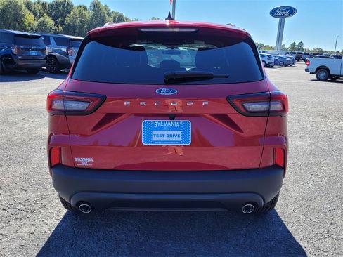 New 2026 Ford Escape ST-Line w/ Cold Weather Package image 10