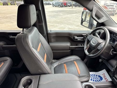 Used 2023 GMC Sierra 2500 AT4 w/ AT4 Preferred Package image 21