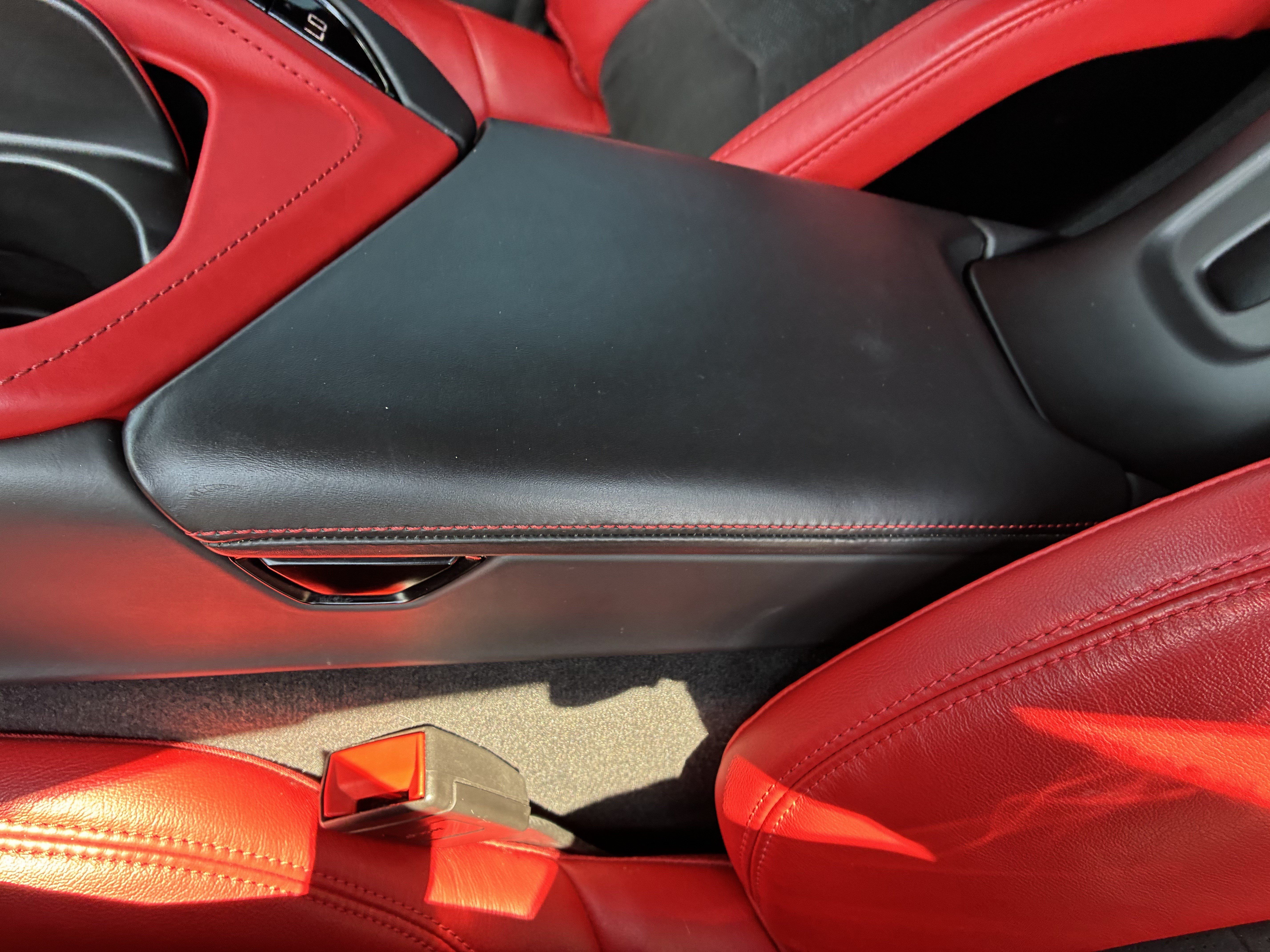 Used 2021 Chevrolet Corvette Stingray Premium Cpe w/ Z51 Performance Package RWD image 32