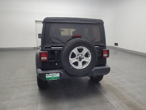 Used 2018 Jeep Wrangler Unlimited Sport S AWD/4WD image 6