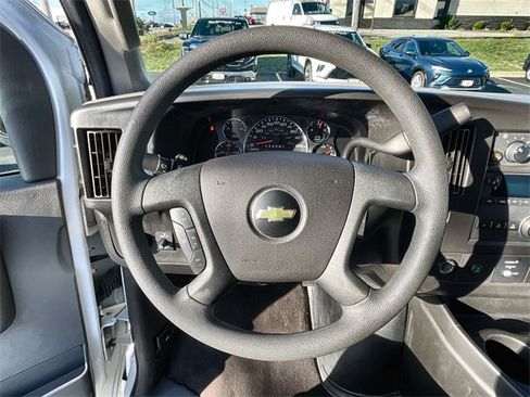 Used 2020 Chevrolet Express 3500 LT w/ LT Preferred Equipment Group image 11