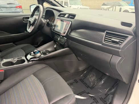 Certified 2023 Nissan Leaf SV Plus FWD image 11