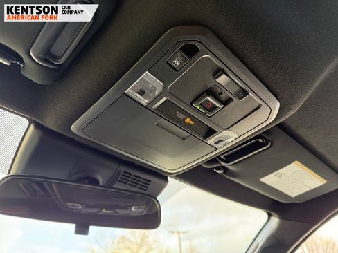 Used 2025 Toyota 4Runner SR5 image 23