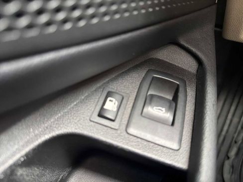 Used 2021 BMW 330e xDrive w/ Premium Package image 21