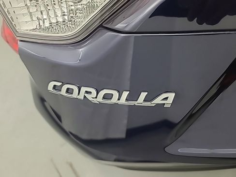 Used 2023 Toyota Corolla LE w/ Carpet Mat Package (TMS) image 11