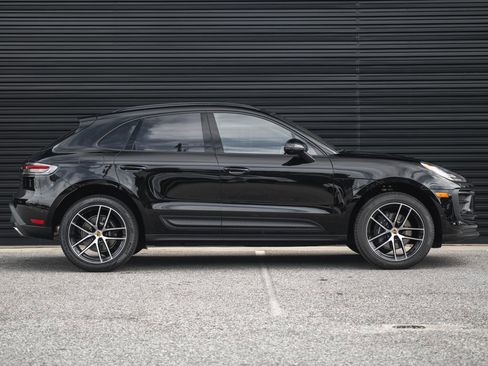 New 2025 Porsche Macan image 10