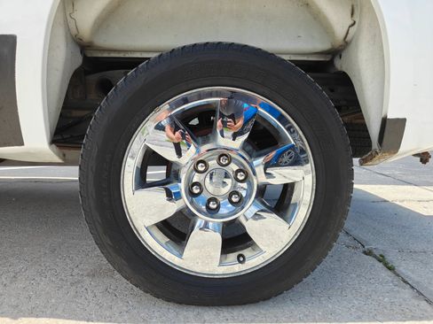 Used 2009 GMC Sierra 1500 SLE w/ Regional Value Package RWD image 18