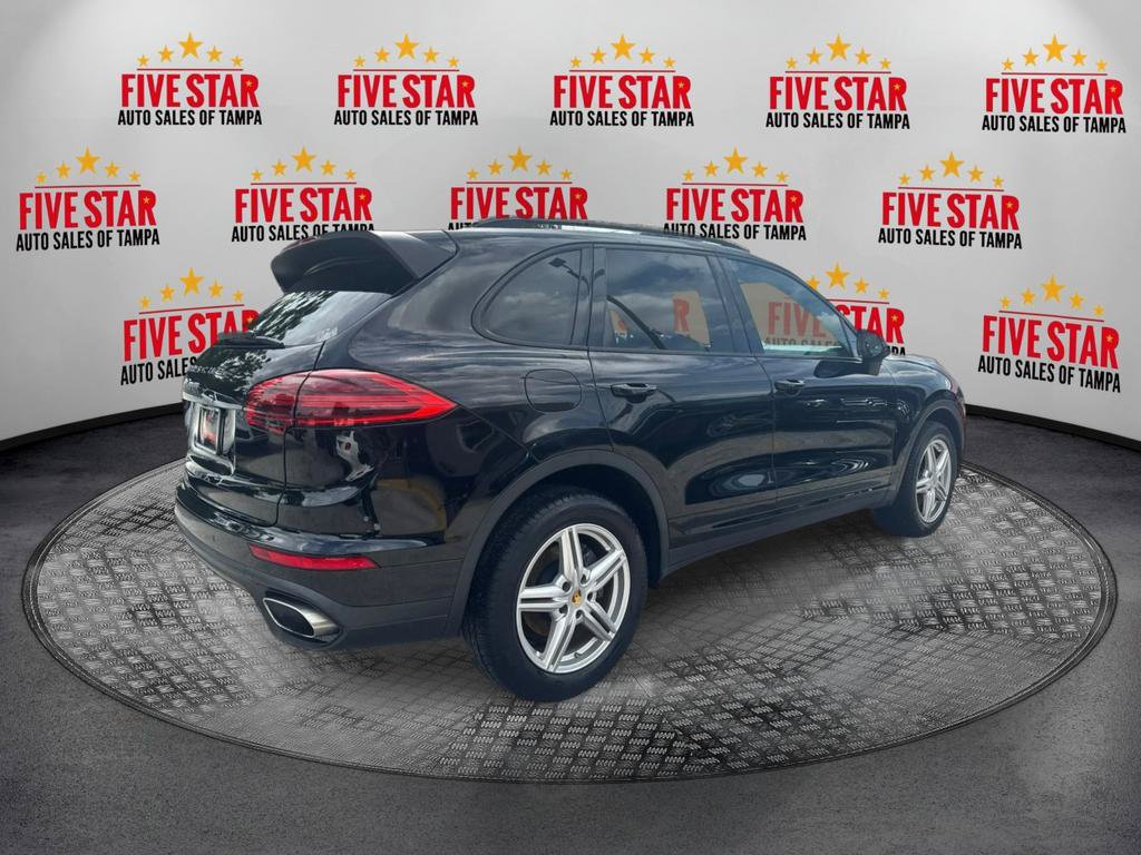 Used 2016 Porsche Cayenne w/ Premium Package AWD/4WD image 7