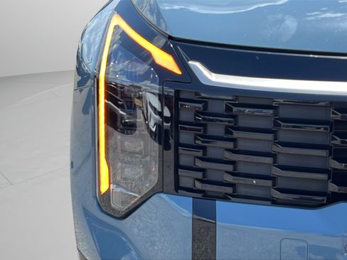 Certified 2026 Kia Sportage SX Prestige AWD/4WD image 9