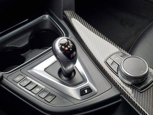 Used 2018 BMW M4 Coupe image 29