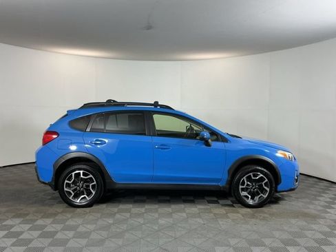 Used 2016 Subaru Crosstrek 2.0i Limited w/ Popular Package #1 AWD/4WD image 4