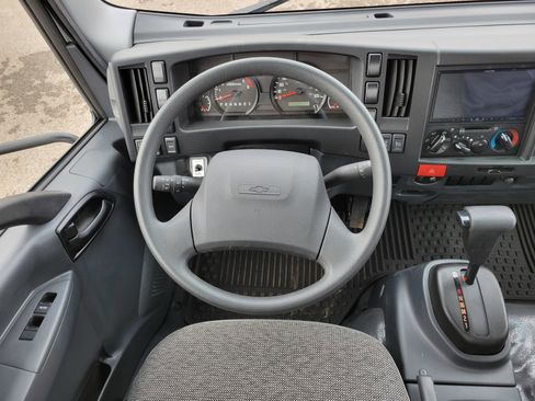 New 2024 Chevrolet Low Cab Forward image 17