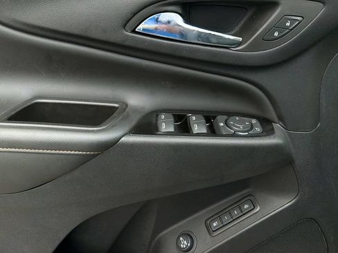 Used 2023 Chevrolet Equinox Premier FWD image 22