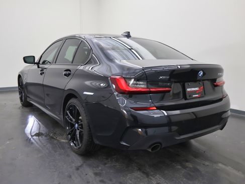 Used 2022 BMW 330e xDrive w/ M Sport Package image 5