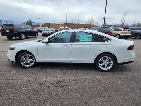 Used 2023 Honda Accord LX image 8