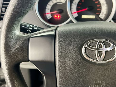 Used 2013 Toyota Tacoma 2WD Regular Cab image 12