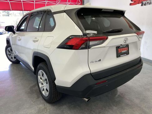 Certified 2024 Toyota RAV4 LE AWD/4WD image 5