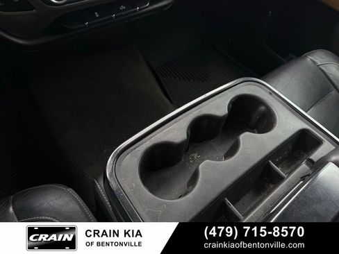 Used 2018 Chevrolet Silverado 1500 LTZ AWD/4WD image 19