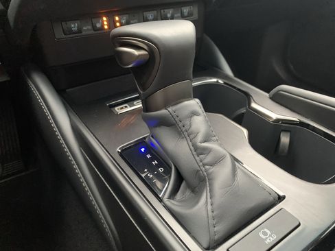 Certified 2025 Lexus ES 350 w/ Ultra Luxury Package image 26