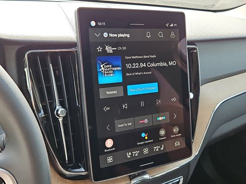 New 2026 Volvo XC60 B5 Plus w/ Protection Package Premier AWD/4WD image 16