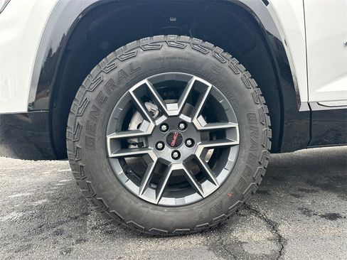 New 2026 GMC Terrain AT4 image 12